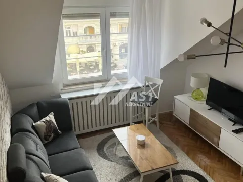 Izdavanje, trosoban stan, 100m², Centar, Novi Sad - image 2