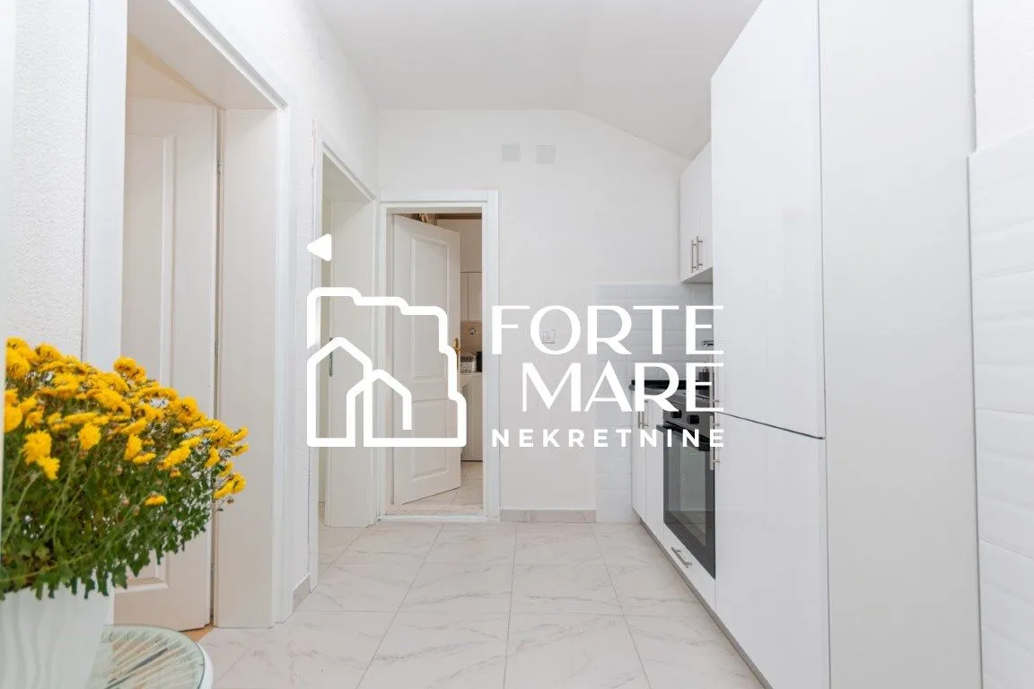 Prodaja, dvosoban stan, 98m², Igalo, Herceg Novi