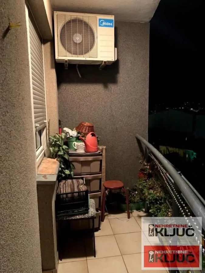 Prodaja, dvosoban stan, 44m², Bulevar Evrope, Novi Sad Sve Podlokacije