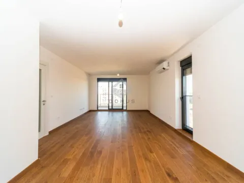 Prodaja, dvosoban stan, 110m², Tološi, Podgorica - image 2