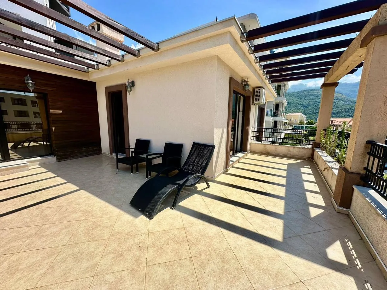 Prodaja, kuća, 318m², Bečići, Budva
