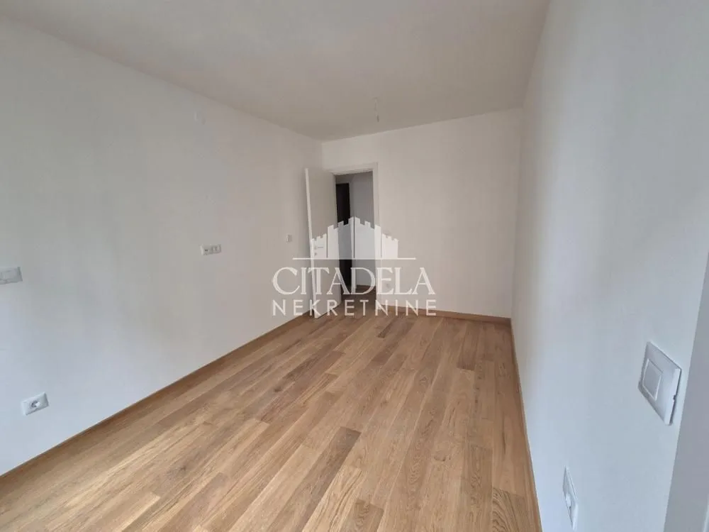 Prodaja, trosoban stan, 70m², Voždovac Sve Podlokacije, Beograd