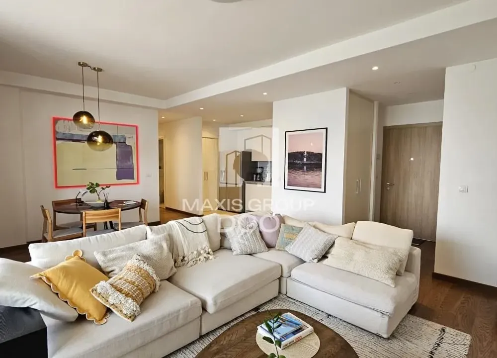 Izdavanje, četvorosoban stan, 120m², Savski Venac, Beograd