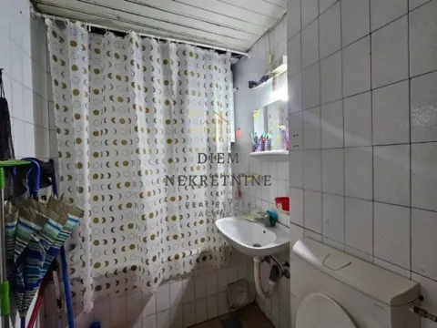 Sale, two bedroom apartment, 60m², Centar, Bar - image 7