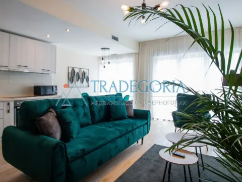 Prodaja, dvosoban stan, 75m², Dobrota, Kotor