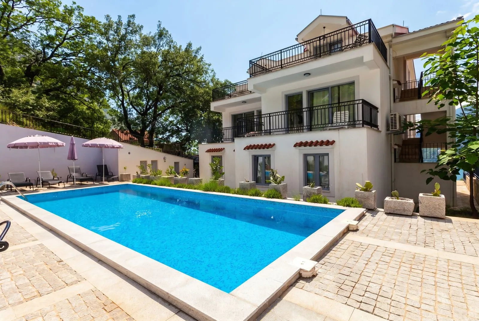Prodaja, trosoban stan, 82m², Risan, Kotor