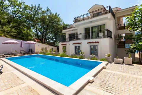 Prodaja, trosoban stan, 82m², Risan, Kotor - image 13