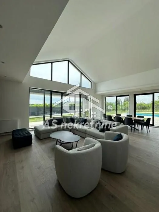 Prodaja, kuća, 230m², Vrčin, Grocka