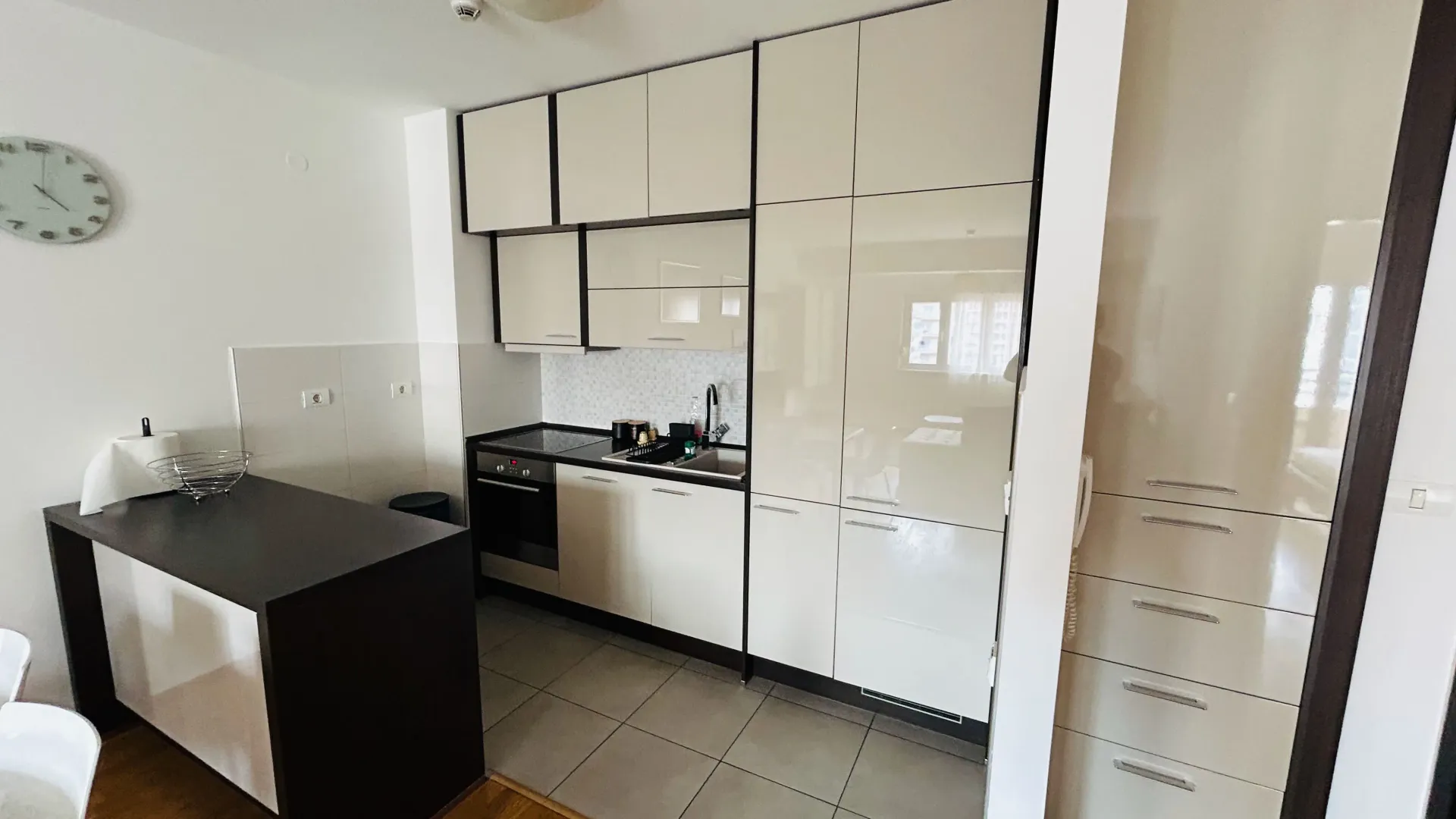 Izdavanje, jednosoban stan, 54m², City Kvart, Podgorica