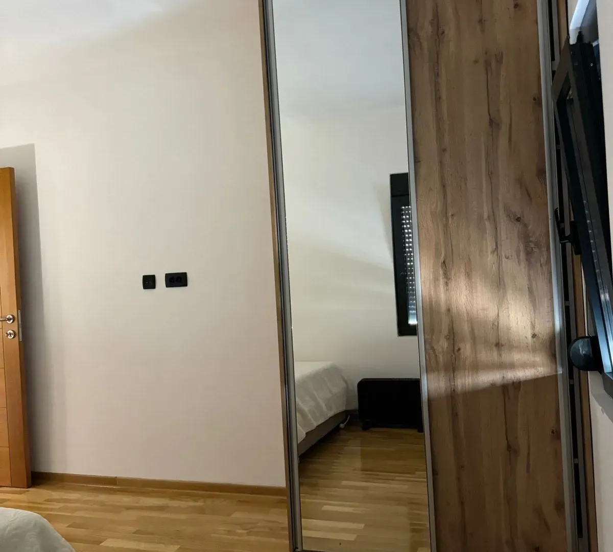 Rent, one bedroom apartment, 65m², Murtovina, Podgorica