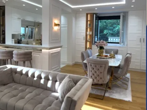 Sale, four bedroom apartment, 180m², Savski Venac, Beograd - image 5