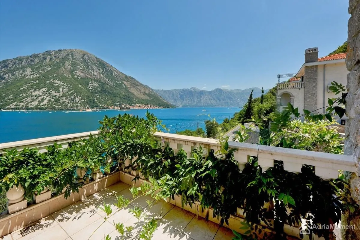 Sale, house, 235m², Kostanjica, Kotor