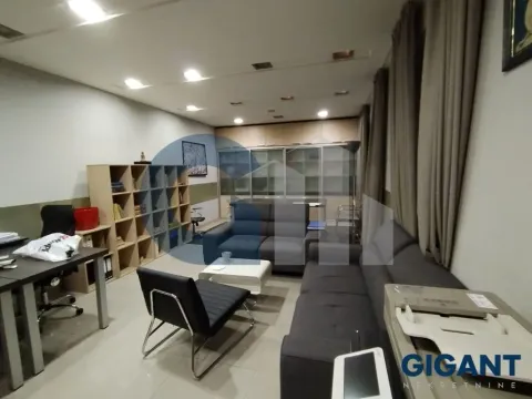 Rent, office space, 55m², Obilićev Venac, Beograd
