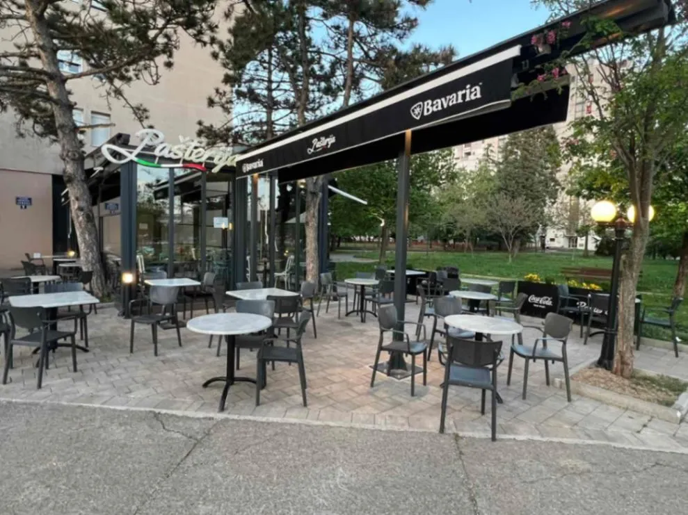 Sale, hospitality venue, 160m², Blok 5, Podgorica