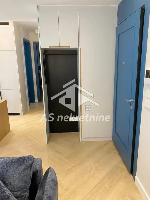 Izdavanje, dvosoban stan, 68m², Neimar, Vračar Sve Podlokacije