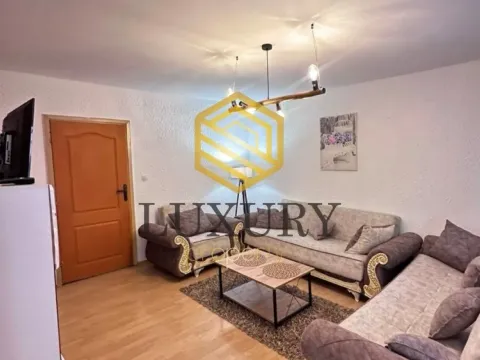 Rent, two bedroom apartment, 550m², Tološi, Podgorica - image 2