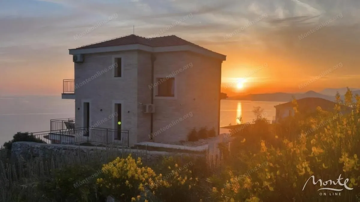 Prodaja, kuća, 203m², Reževići, Budva