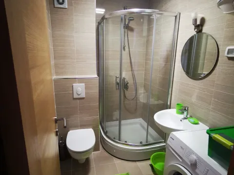 Izdavanje, garsonjera, 28m², City Kvart, Podgorica - image 7