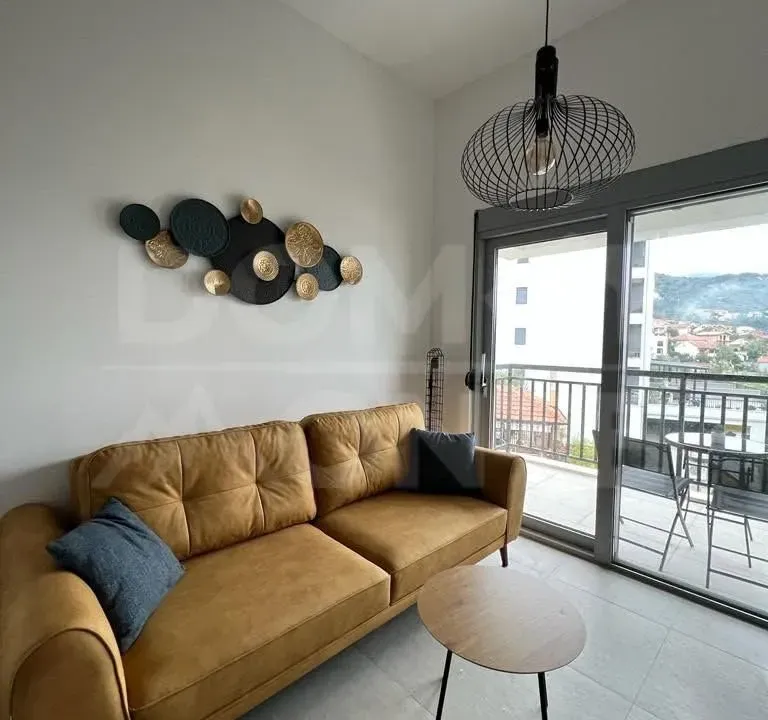 Rent, one bedroom apartment, 46m², Tivat, Crna Gora