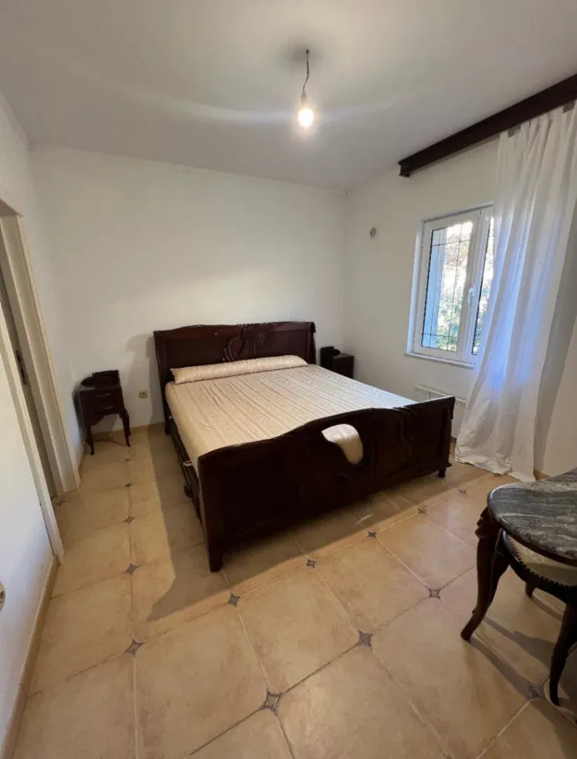 Rent, two bedroom apartment, 110m², Sutomore, Bar
