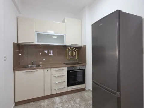 Izdavanje, jednosoban stan, 45m², Stari Aerodrom, Podgorica - image 4