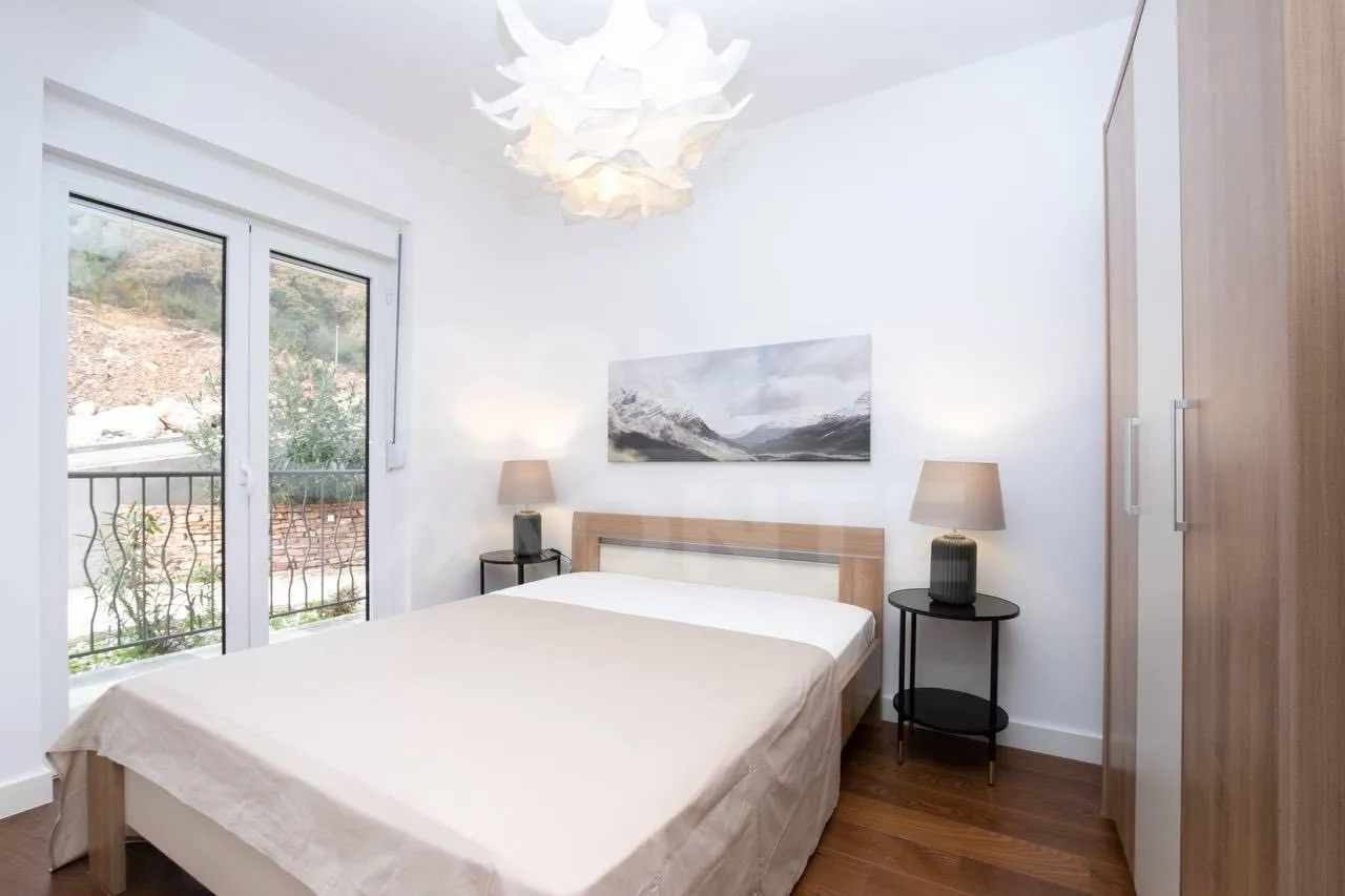 Rent, one bedroom apartment, 65m², Budva okolina, Budva