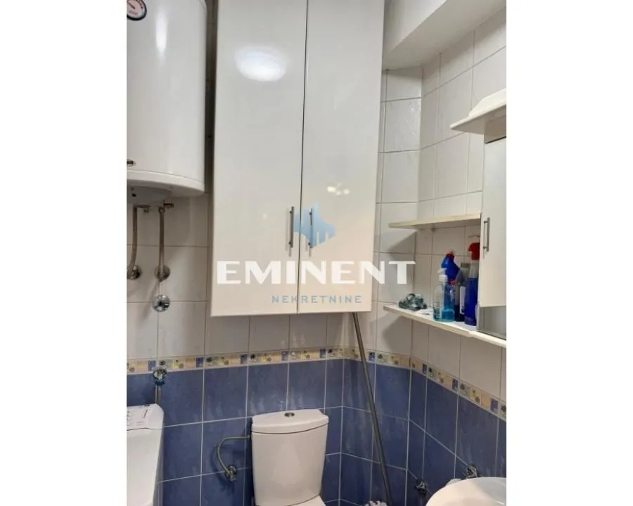 Rent, three bedroom apartment, 90m², Crveni Krst, Beograd