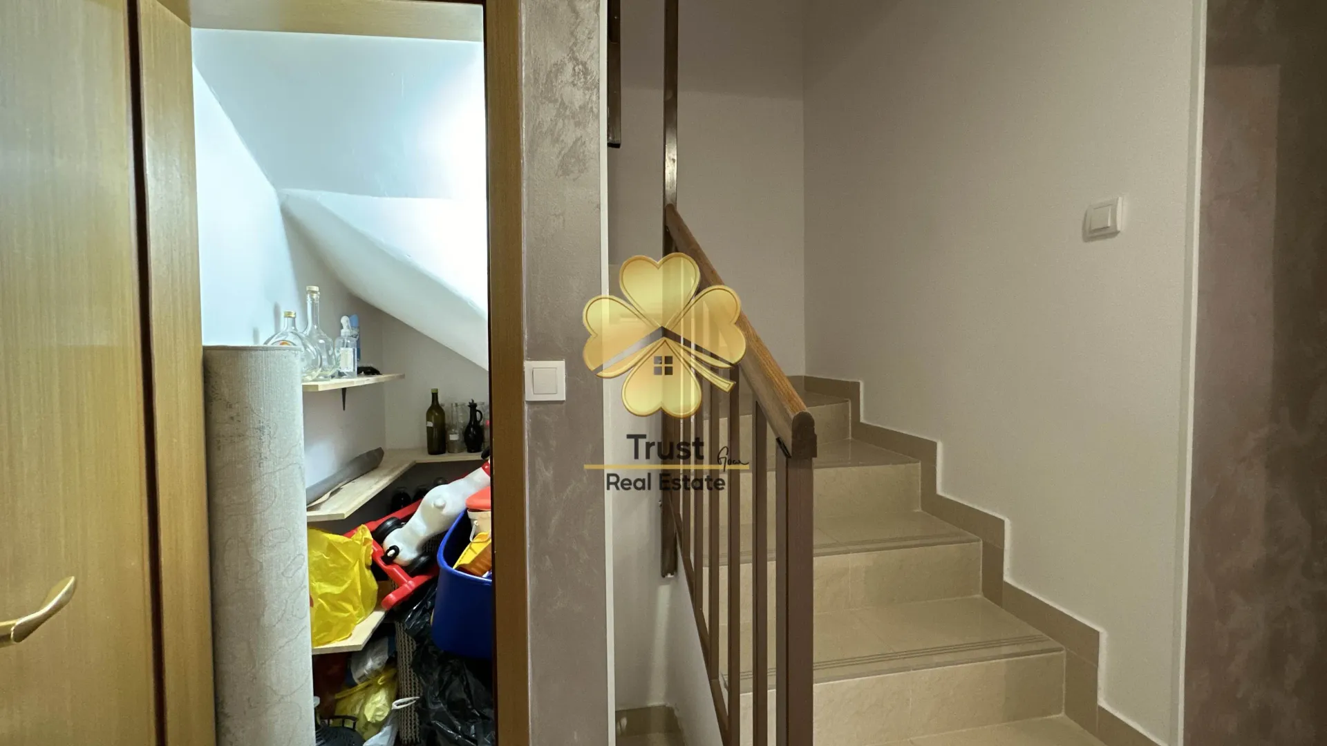 Rent, three bedroom apartment, 126m², City Kej, Podgorica