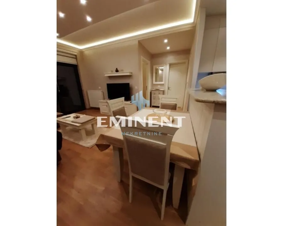 Rent, two bedroom apartment, 55m², Savski Venac, Beograd
