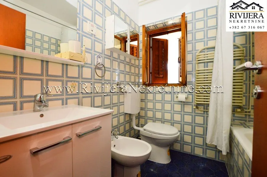 Prodaja, kuća, 160m², Kamenari, Herceg Novi