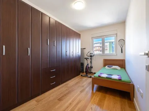 Rent, two bedroom apartment, 68m², Central Point, Podgorica - image 4