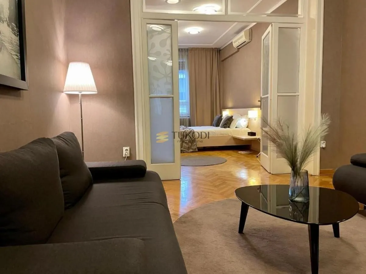 Izdavanje, dvosoban stan, 58m², Stari Grad, Beograd