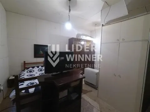 Prodaja, trosoban stan, 90m², Kalenić Pijaca, Vračar Sve Podlokacije - image 9