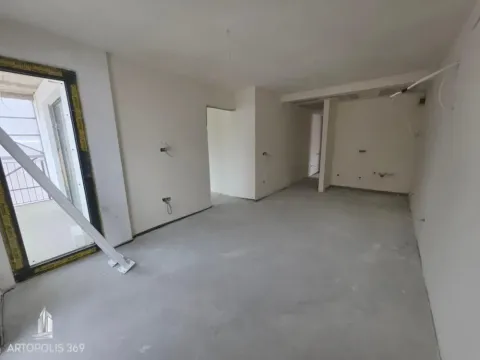 Sale, three bedroom apartment, 60m², Lekino Brdo, Voždovac Sve Podlokacije - image 2