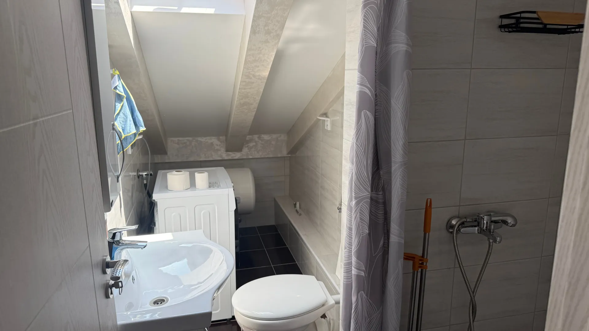 Rent, one bedroom apartment, 66m², Igalo, Herceg Novi