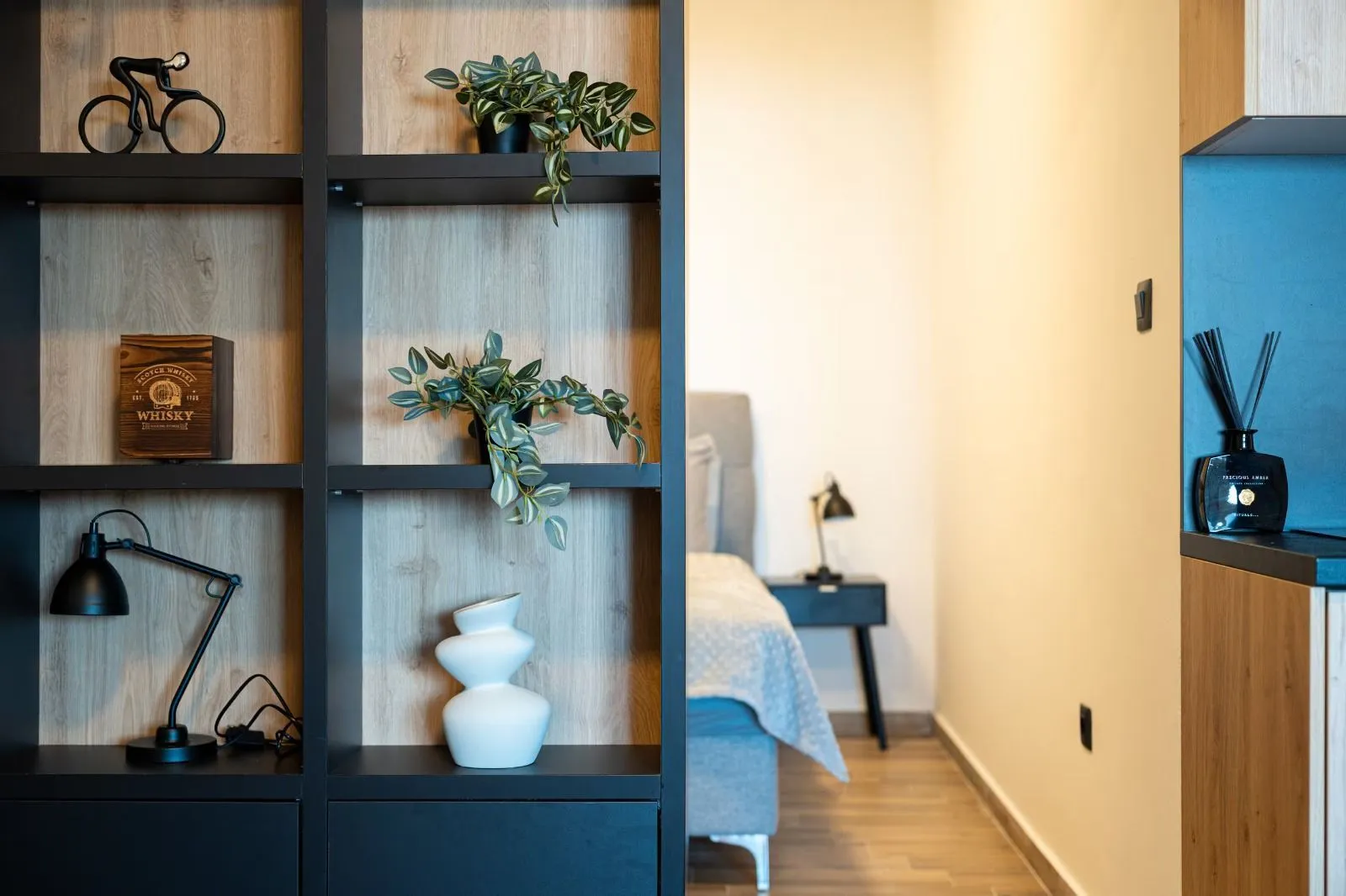 Izdavanje, jednosoban stan, 44m², Reževići, Budva