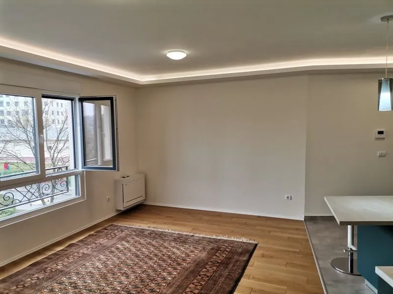 Rent, three bedroom apartment, 75m², Savski Venac, Beograd