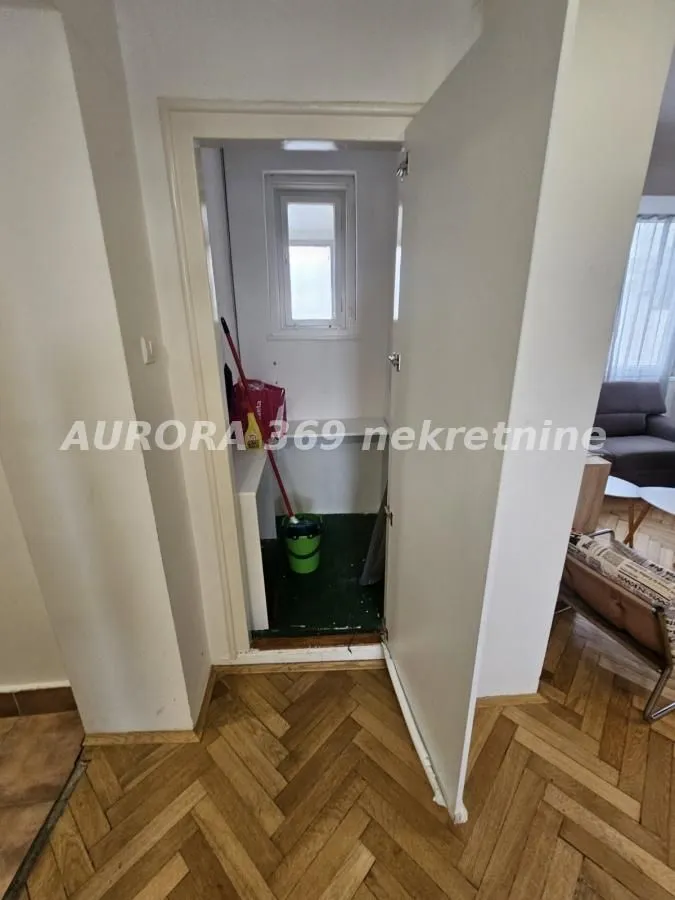 Prodaja, dvosoban stan, 48m², Stari grad, Novi Sad