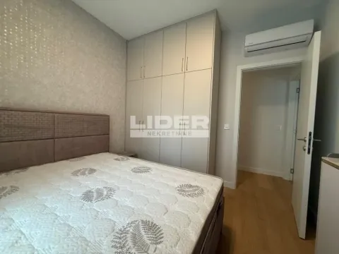 Izdavanje, trosoban stan, 76m², Savski Venac, Beograd - image 15