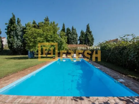 Sale, house, 250m², Tološi, Podgorica - image 24