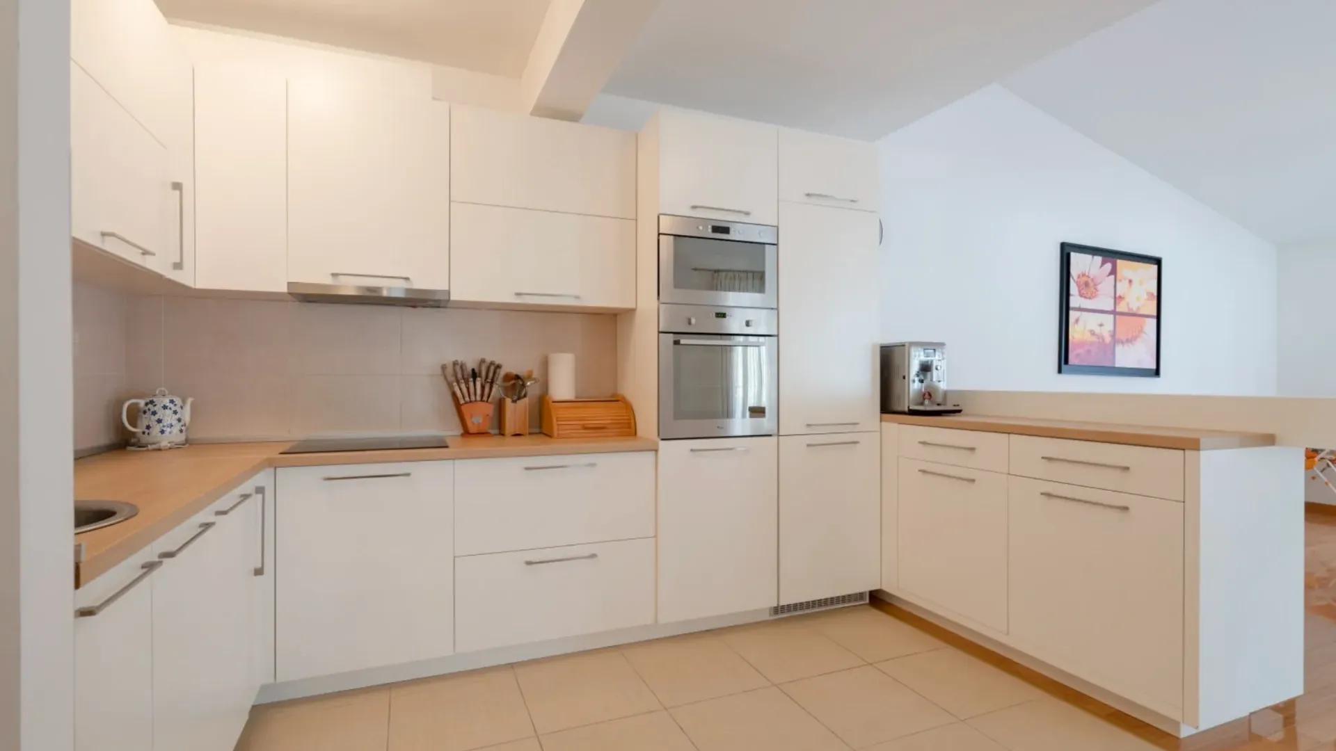 Sale, three bedroom apartment, 222m², Budva, Crna Gora