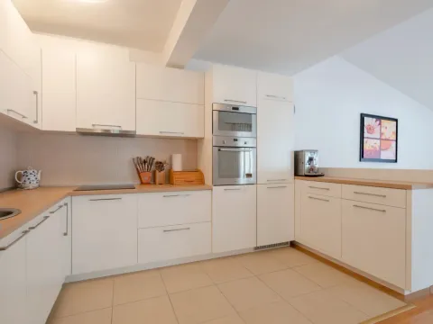 Sale, three bedroom apartment, 222m², Budva, Crna Gora - image 9