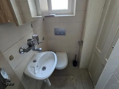 Izdavanje, dvosoban stan, 32m², Stari Grad, Beograd - image 17