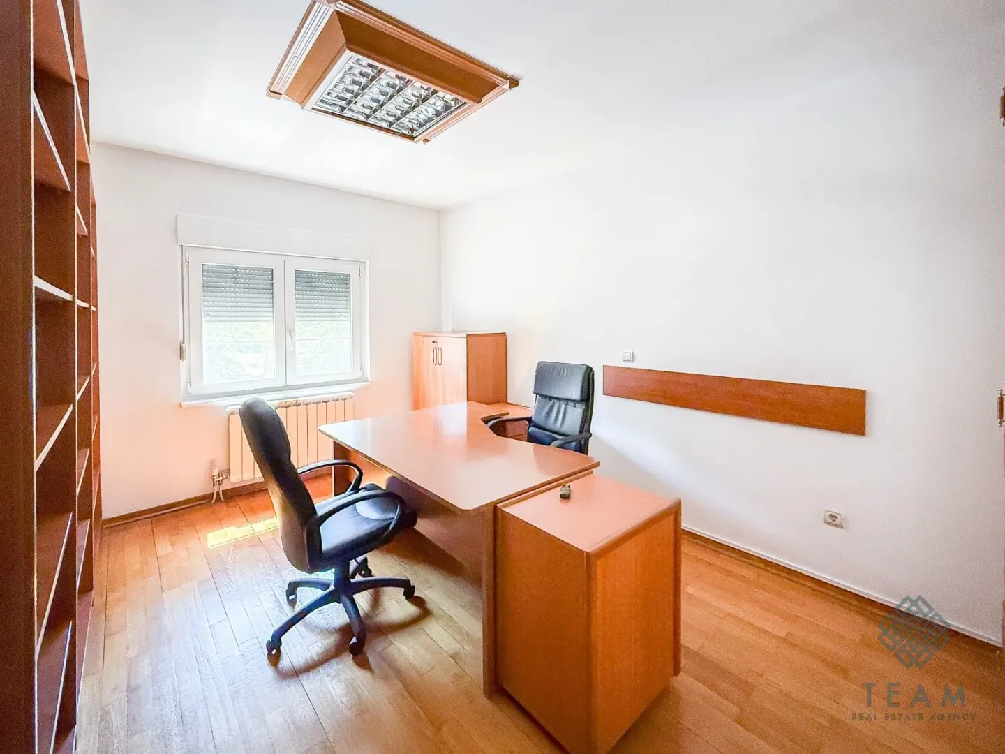 Rent, office space, 150m², Stara Varoš, Podgorica
