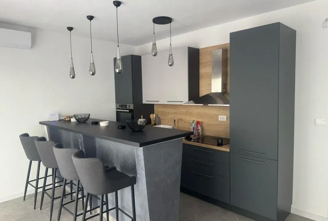 Rent, house, 100m², Krimovica, Kotor