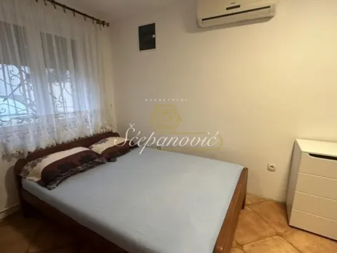 Izdavanje, kuća, 215m², Salajka, Novi Sad Sve Podlokacije - image 3