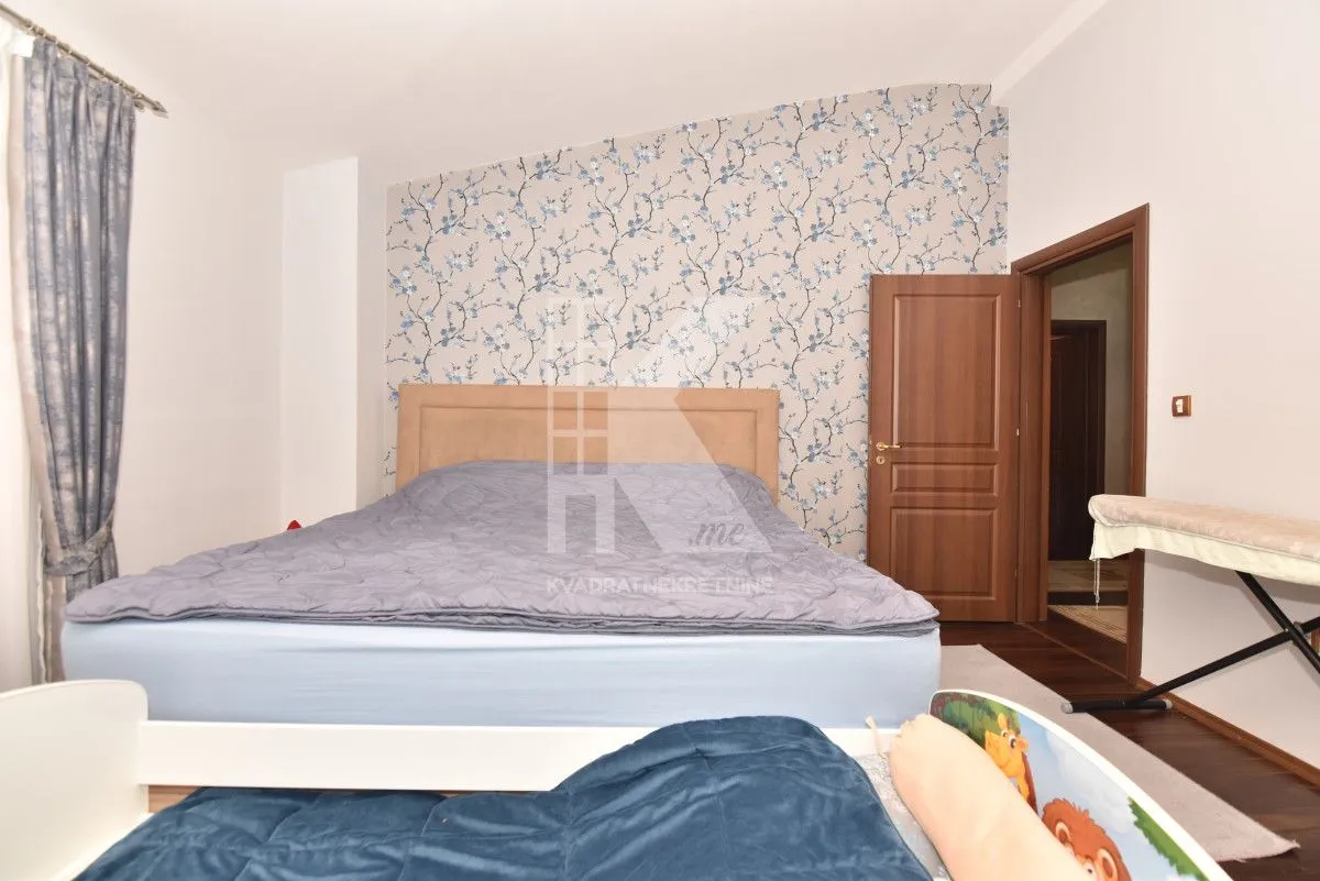 Rent, house, 175m², Vranići, Podgorica