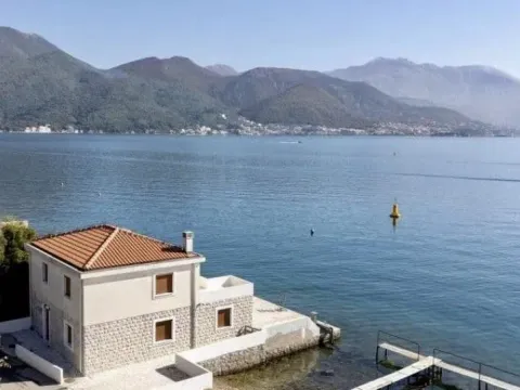 Sale, house, 126m², Bijela, Herceg Novi - image 1