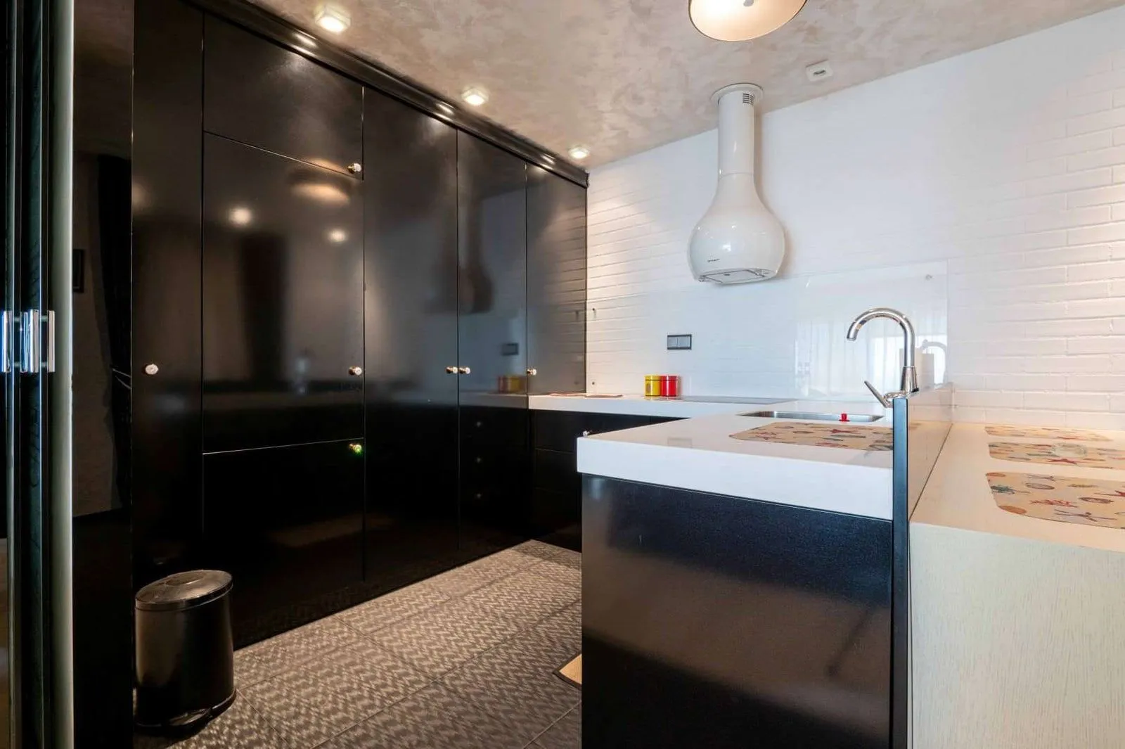 Sale, four bedroom apartment, 177m², Budva, Crna Gora