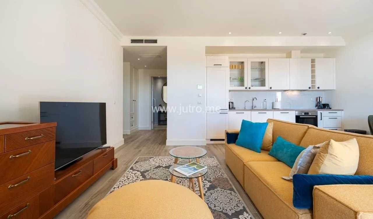 Prodaja, trosoban stan, 190m², Luštica Bay, Tivat